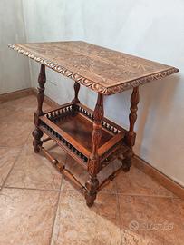 tavolino, intagliato a mano 