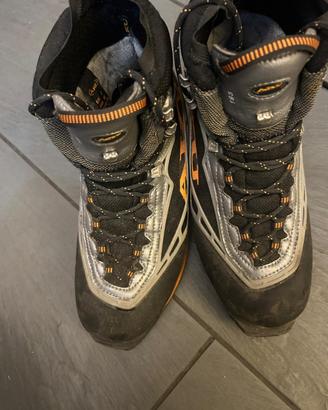 Scarponi donna AKU taglia 41