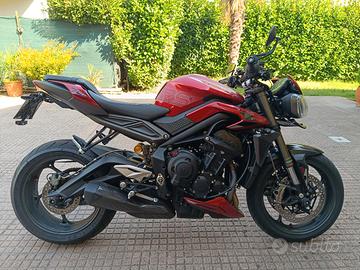 Triumph Street Triple RS 765