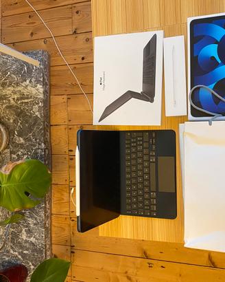 iPad Air M1 256GB + Magic Keyboard + Apple Pencil