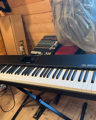 Studiologic SL88 studio + bag