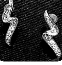 ORECCHINI IN ARGENTO CON ZIRCONI 