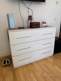 Arredamento Camera + soggiorno + frigorifero