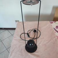 lampada da tavolino, comodino e scrivania