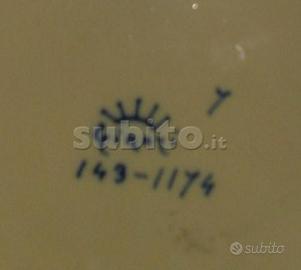 Ceramica o maiolica d'epoca antica (piatto statua)