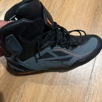 Scarpe moto sportive