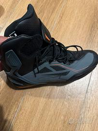 Scarpe moto sportive