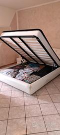 Letto contenitore matrimoniale in ecopelle