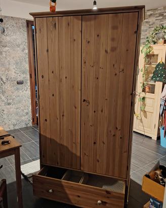 armadio in legno
