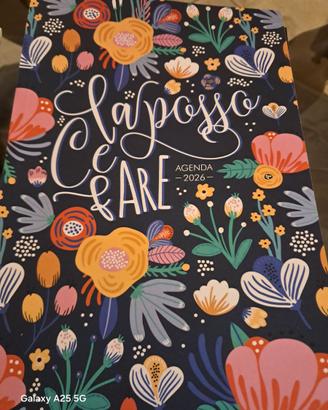 Agenda 2026 con copertina floreale