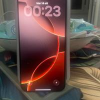 iPhone 16 pro max  silver c. Nuovo scambii