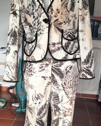 Tailleur con pantalone 