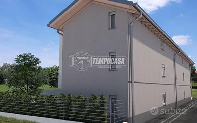 Ampio trilocale con terrazzo