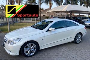 MERCEDES-BENZ E 220 CDI Coupé BlueEFFICIENCY Ava