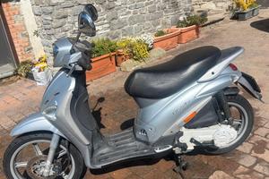 Piaggio Liberty 50 4T (2007) consumi ridotti