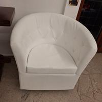 Poltroncine a pozzetto bianche
