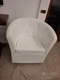 Poltroncine a pozzetto bianche