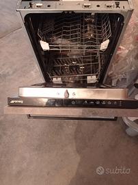 Lavastoviglie marca Smeg nuova mai usata