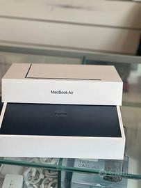 MacBook Air 13” M2-256GB-8GB-Usato Aziendale