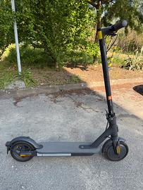 Monopattino XAOMI MI ESSENTIAL