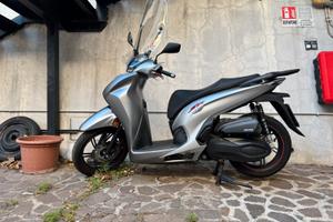 Honda sh350i sport ( leggere descrizione)