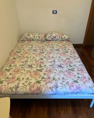 Letto IKEA 140x200 con materasso – zona Isola Mila