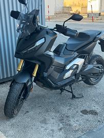 Honda X-adv