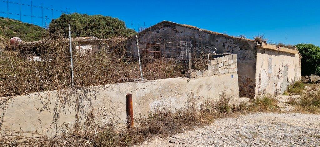 Sant' antioco - rudere con ampio terreno - Vista 5