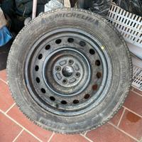 Gomma di scorta con cerchio 195/60 R15