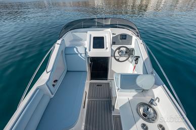 A F F A R E MANARA 23 CABIN SPORT DEM O