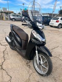 Honda SH 300 i First class