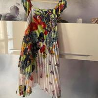Abito vintage e particolare donna