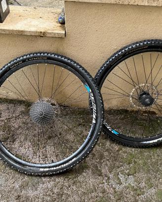 Ruote 27,5 complete di copertoni dischi e cassetta