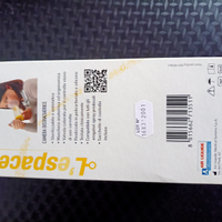 Inalatore distanziatore per trattamento asma