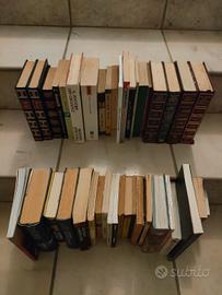 Lotto di n.44  libri usati 