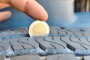 2 Pneumatici Michelin agilis camper  215 75 16 CP