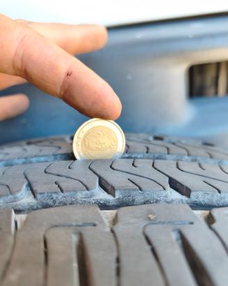 2 Pneumatici Michelin agilis camper  215 75 16 CP