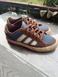 Adidas in tela di cotone