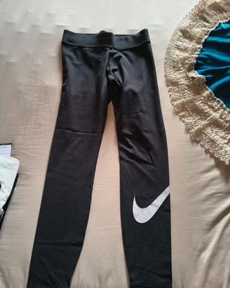 3 leggins Nike e Fila e maglie
