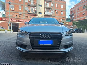 AUDI A3 Sedan - passaggio incluso