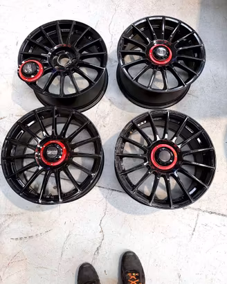 OZ Superturismo Evoluzione 18 nero/rosso