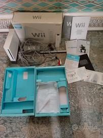 Nintendo Wii bianca con scatola.