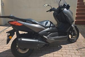 Yamaha x-max 300 2017 moto scooter