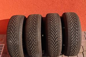 Gomme invernali termiche 185/65 R15 92T con cerchi