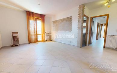 APPARTAMENTO 3 CAMERE E 2 BAGNI, PALAZZINA MODERNA