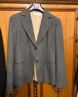 Tris di giacche eleganti