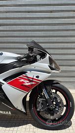Yzf r1