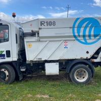 ISUZU NL R85 L35 CON COMPATTATORE E VOLTACONTEN