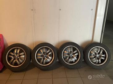 Pneumatici invernali 205/55R16 e cerchi in lega 16