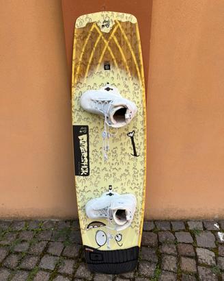 Tavola (152) e boots (44-46) Liquidforce wakeboard